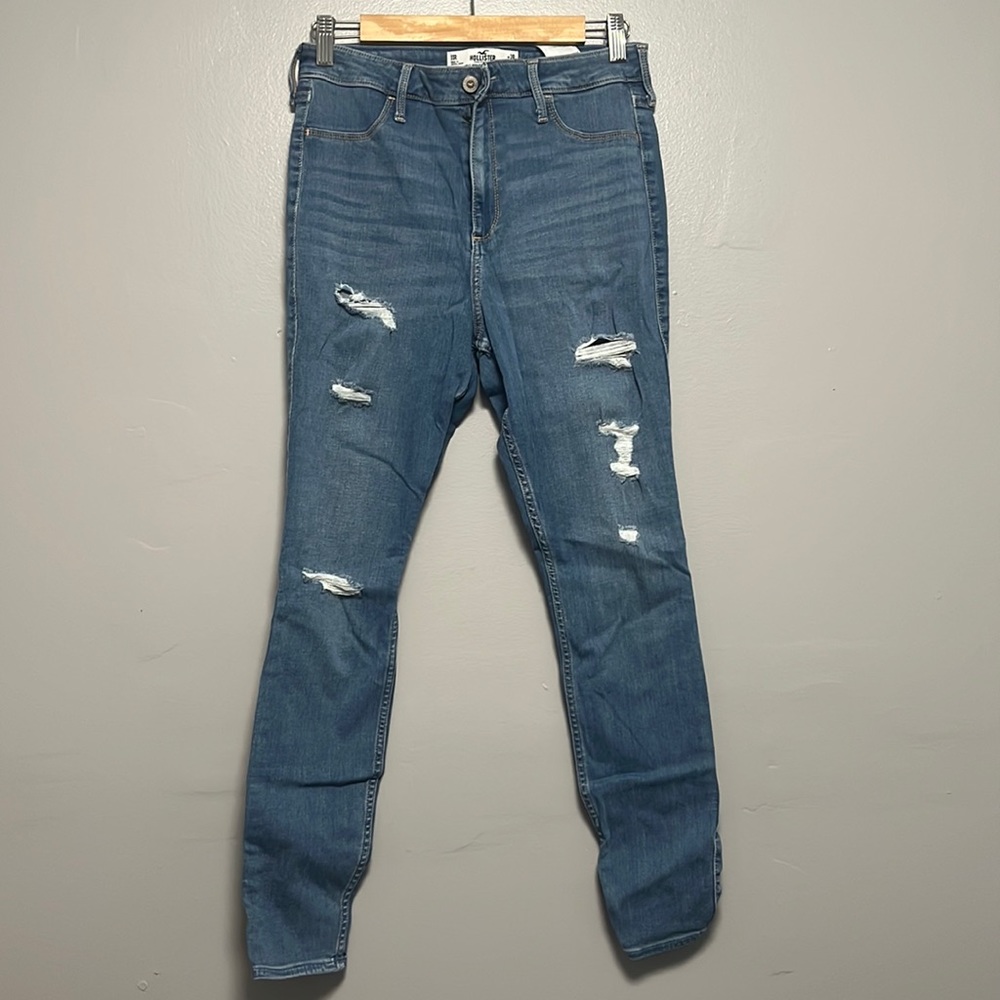 Hollister light wash skinny jeans